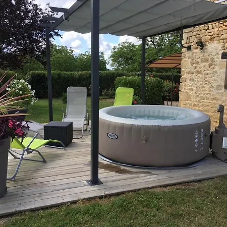 Сasa de vacaciones Charmante Maison Périgourdine Près De Hautefort - Fr-1-616-167 Granges-d'Ans